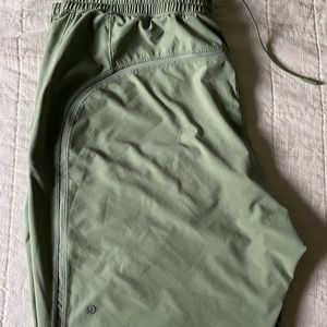 Mens Lululemon Pace Breaker Shorts w/Liner